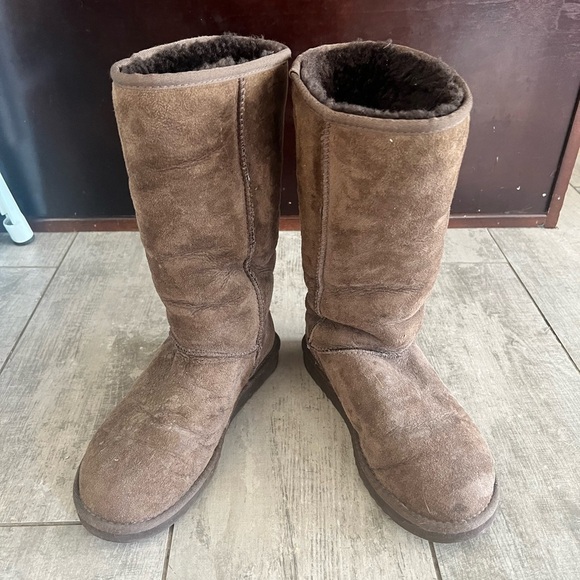 Classic Tall Uggs size 7
VGUC - Picture 5 of 6